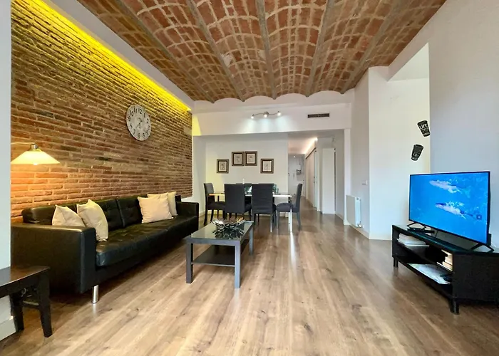 Barcelonaforrent Tucson * برشلونة