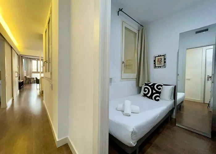 Barcelonaforrent Tucson شقة